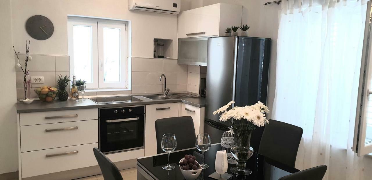 Apartments Karlo Μακάρσκα Εξωτερικό φωτογραφία